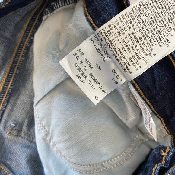 Levi's‎ Mid Length Jean Shorts Dark Wash Mid Rise Denim Casual Classic Size 30 - Picture 8 of 8